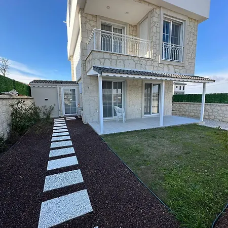 Tatil Baslasin Vilă *